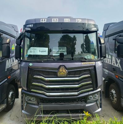 HOWO630HP 6X4 10 wielen gebruikte tractie transport vrachtwagen met 6 maanden after-sales service