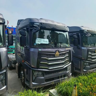 Zware vrachtwagen met automatische transmissie Euro6 HOWO LNG-tractor-aanhangerkop voor zware voertuigen