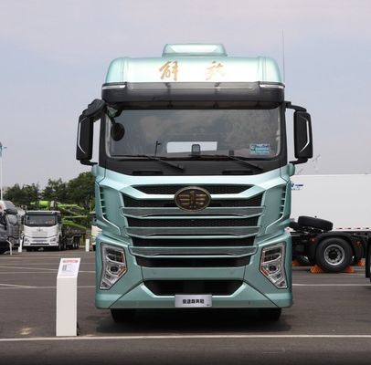 FAW Eagle 840 580 pk Traktortruck 6*4/4*2/6*2 voor ≤5 zitplaatsen en 31-40 t laadvermogen