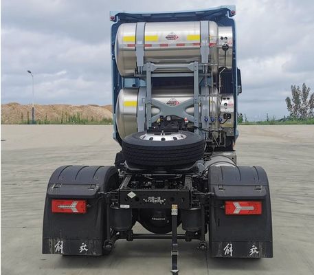 8800.000kg Bruto Gewicht 580 pk LNG FAW 6*4 en 4*2 Traktortruck met een laadvermogen van 31-40 t