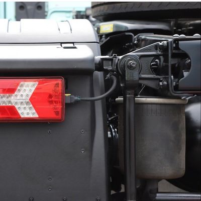 Voorste opheffing van het type dumpend type 4×2 FAW X6000 510 pk trekker vrachtwagen voor LNG en CNG brandstof