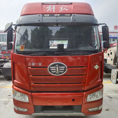 510 pk FAW Jiefang J6p Gas 6X4 en 6X2 Traction Transport Trucks 7.40m*2.55m*3.76m