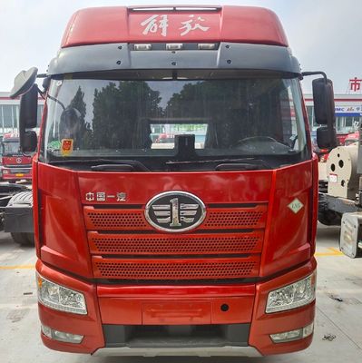 CA4250P66M25T1E6 Liberation J6p Traction Transport Truck 6 * 4/4 * 2/6 * 2 Gebruikte tractor