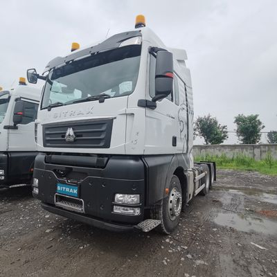 390 pk Sinotruk Sitrak tractor met luchtophanging zit en 6 maanden naverkoopservice