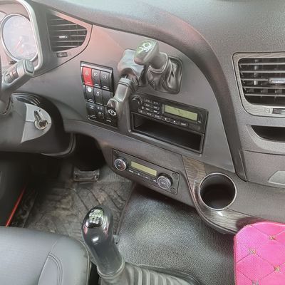 Verkoop van bandengas 6X4 vrachtwagen met handgeschakelde versnellingsbak en laadbak van koolstofstaal