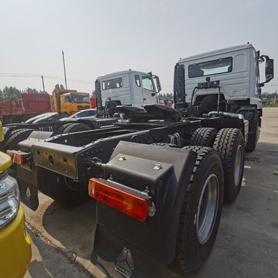 Materiaal van koolstofstaal HOWO Duurzaam tractor Gebruikte vrachtwagen 6500.000kg Pakket Bruto gewicht