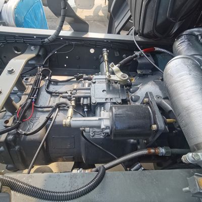 Materiaal van koolstofstaal HOWO Duurzaam tractor Gebruikte vrachtwagen 6500.000kg Pakket Bruto gewicht
