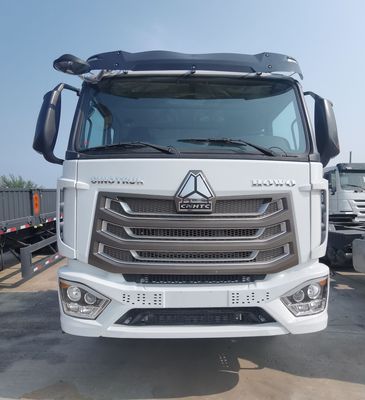 ZZ4257N3247E1H Sinotruk HOWO Tractor Trailer met 600L brandstoftank en brandstof