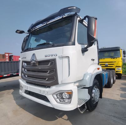 Sinotruk HOWO Auman Tractor Brandstoftank Hoog paardenvermogen 351-450 pk Trekkende halfrol