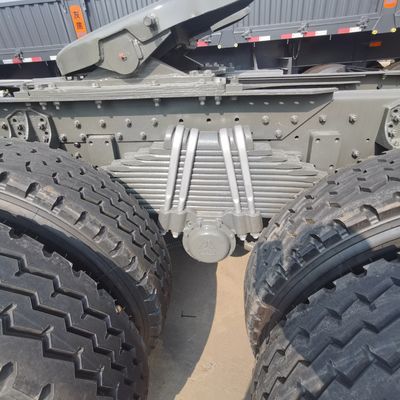 Sinotruk HOWO Auman Tractor Brandstoftank Hoog paardenvermogen 351-450 pk Trekkende halfrol