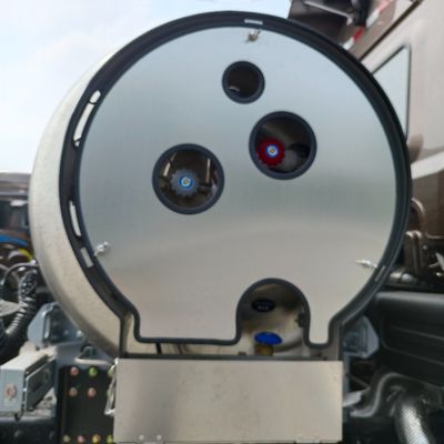 Nationale zware vrachtwagen LNG-tractor Vervoersvoertuig met buisloze banden