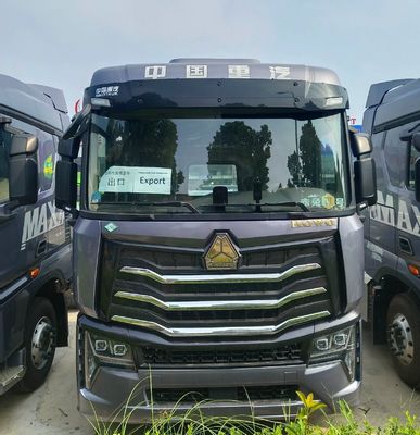 2024 Heavy Duty HOWO LNG Traction Truck 6 * 4/4 * 2/6 * 2 480 pk tot 700 pk voor vervoer