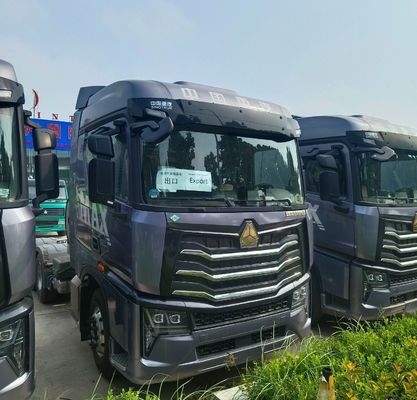 US 2024 Lichte HOWO LNG-gastractor 6 * 4 480 pk tot 700 pk Transporttruck met onderdelen