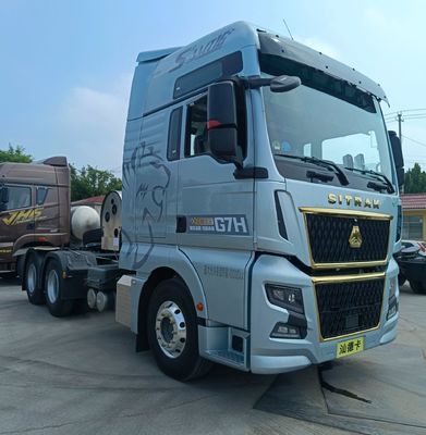 8800.000kg Pakket Bruto Gewicht Shandeka G7h LNG Gas Traktor voor de markt