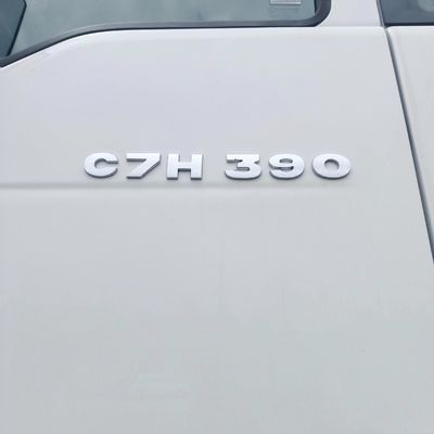6X4 6X2 8 banden Diesel tractor Transport vrachtwagen met 390 pk en 8L motorcapaciteit