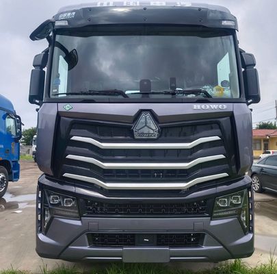 Nationale zware vrachtwagen Max HOWO LNG Carbon Steel Cargo Box Geavanceerde hydraulische besturing