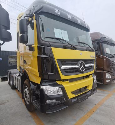 Voorste opheffing Type zware 6X4 Diesel Beiben sleepvoertuig handgeschakelde transmissie type